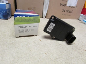 GM NOS 88961004 Mass Airflow Sensor 1990-1996 Buick Century Olds 3.1 3.8 New - Picture 1 of 2