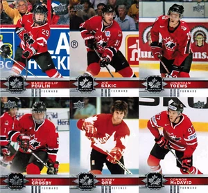 Juego de 100 cartas de hockey 2017 Upper Deck Team Canada cargadas con estrellas miembros del Salón de la Fama - Imagen 1 de 14