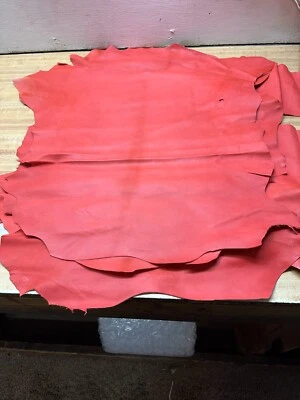 全粒面羊皮 3.0 盎司  粉色红色 3 Plus SQ。 Ft. Row 42 — 第 1/4 张图片