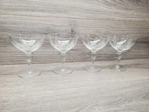 (4) Copas de cóctel/vino cristalinas grabadas de colección de 5" de alto - Imagen 1 de 7