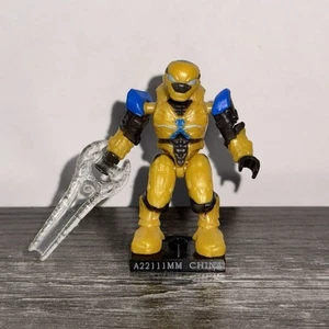 Mega Bloks Construx Halo Series 3 Yellow Elite Pilot Figure - Picture 1 of 5