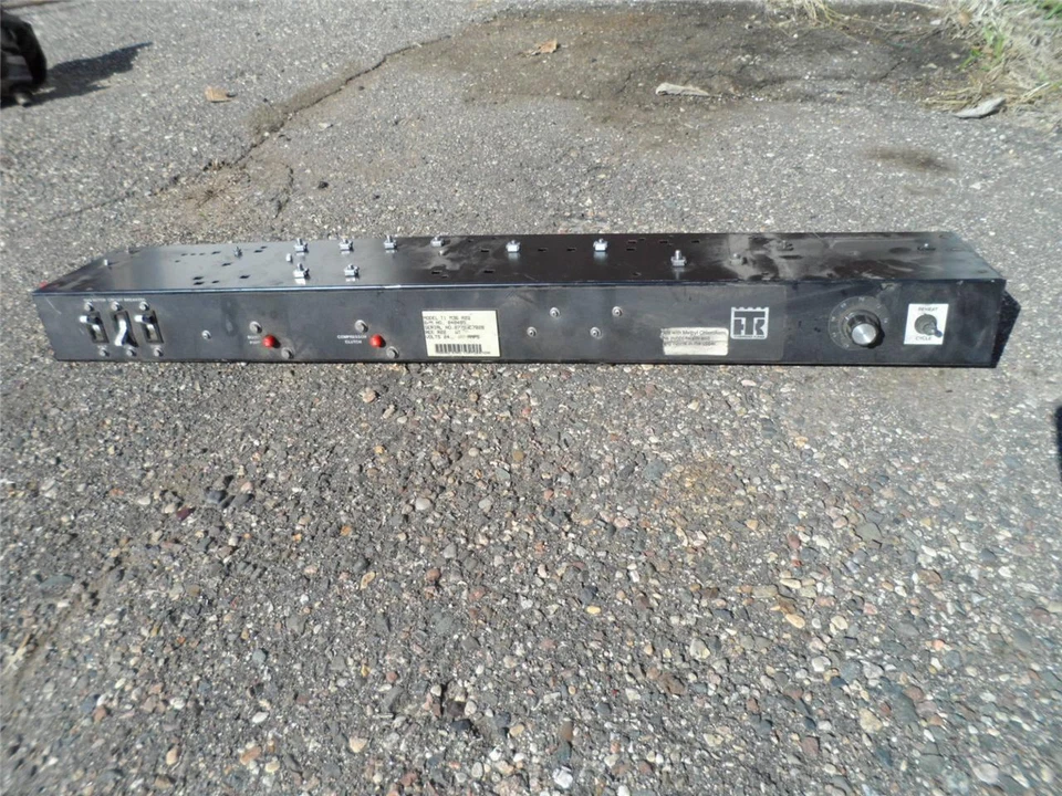 GILLIG PHANTOM CITY TRANSIT BUS THERMO KING PANEL DE CONTROL DE CLIMA TEMPERATURA. INTERRUPTORES Foto 1 de 1