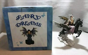 Nemesis Ahora Sueños de Hadas Puerta del Cielo Estatua Hada Pegaso En Caja - Imagen 1 de 14