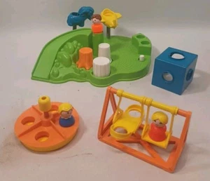 Juego de juegos Fisher Price Little People de colección #2525 - Imagen 1 de 9