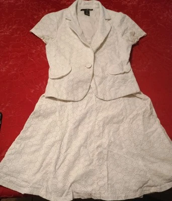  Traje Falda Willi Smith Blanco Ojales Talla 10  Foto 1 de 4