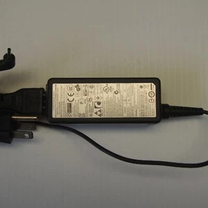 Genuine OEM Original SAMSUNG CHROMEBOOK AC Charger XE303C12 A12-040N1A 12V 3.3A - Picture 1 of 3