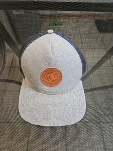 DC Shoe Co Hat Trucker Hat Mesh Back Adjustable - Picture 1 of 7
