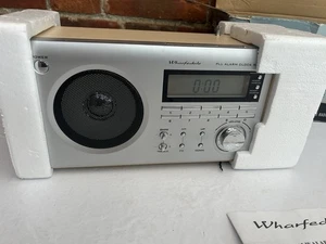 Reloj despertador portátil Wharfedale WSAT-087 FM/MW/LW radio digital cable - Imagen 1 de 11
