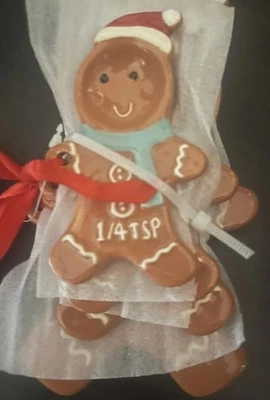 Holiday Time Gingerbread Family Ceramic Christmas Measuring Cups & Spoon Set pc - Image 1 of 4