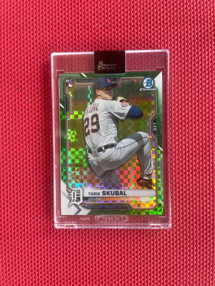 2021 BOWMAN GREEN XFRACTOR REFRACTOR ROOKIE TARIK SKUBAL UNCIRCULATED 4/31 PSA - Image 1 of 4