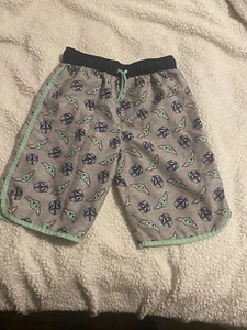 Young Boys Star Wars The Mandalorian Yoda Swim Trunks Board Short Disney - Picture 1 of 4