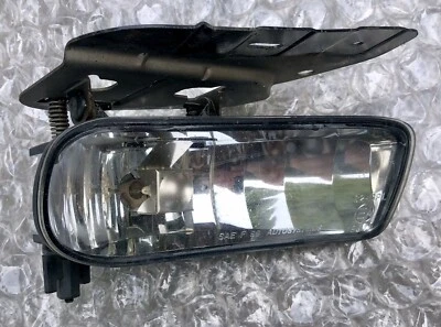 原始设备制造商通用凯迪拉克 ESCALADE 2002 - 2006 FOGLIGHT DRIVING ASSY RIGHT 15252039 — 第 1/4 张图片