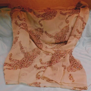 SCARF SHAWL WRAP BEIGE BROWN PINK TEAL ANIMAL PRINT  LEOPARDS 34 X  72 SHEER NEW - Picture 1 of 4
