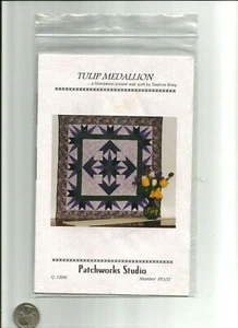 A Tulip Medallion BOM QUILTING PATTERN di Patchworks Studio (1996) - Foto 1 di 1