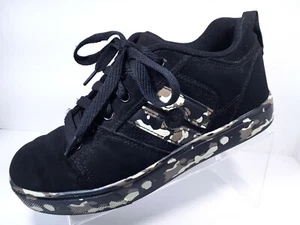 Heelys Racer 20, Black/Green Camo Skate Shoes Size 5 Youth  - Picture 1 of 12