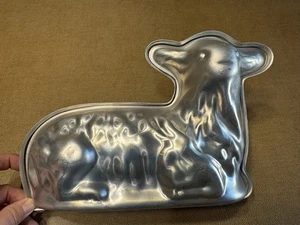 Vintage Aluminium Wilton Lamm 3D Kuchenform - Bild 1 von 3