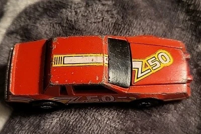 1984 HOT WHEELS CRACK-UPS BUICK REGAL Z50 ROT 1:64 DIECAST 3" AUTO MIT GELB - Bild 1 von 4