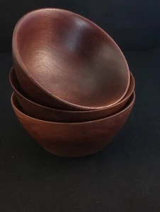 Paul W. Eshelman (amerikanisch, 1906-1977) 3 Nussbaum Schalen, USA, um 1960 - Bild 1 von 4