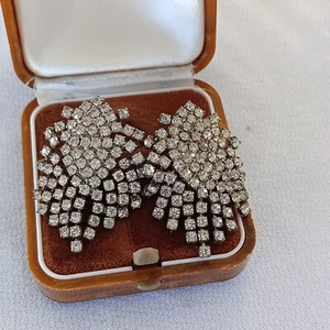Vintage Rhinestone 'Pear' Shape Pave Semi Dangle Earrings Posts Clear Brilliant - Picture 1 of 8