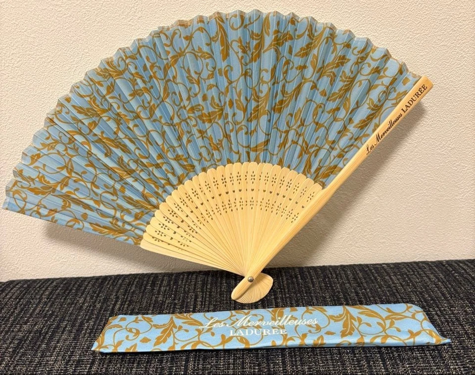 Складной вентилятор Sensu Laduree⭐︎Новинка⭐︎⭐︎неиспользованный - Изображение 1 из 1