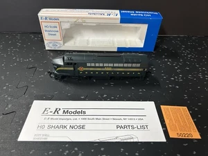 E-R Models Sharknose Diesel Pennsylvania 5 Stripe #2002 PRR - Picture 1 of 21