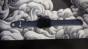 Apple Watch Series 6 44mm GPS Blue Aluminum Case with Blue Sport Band -USED - Photo 1 sur 4