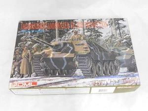 1/35 DML German WWII Jagdpanzer Flammpanzer 38 Mid Prod Tank Plastic Model Kit - Picture 1 of 2