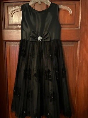 Vestido Niñas Talla 10 Negro Sin Mangas Corbata/Botones Espalda Foto 1 de 3