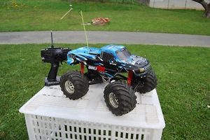 RARITÄT 1/10 HPI Wheely King TOP Zustand Elektronik & orig Sender Funktion TOP - Bild 1 von 14