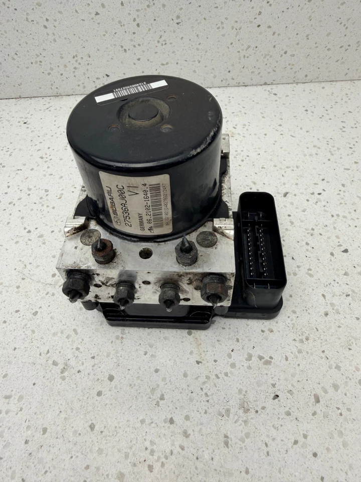 2010 - 2011 Subaru Legacy bomba de freio antibloqueio/módulo Assy VDC 27536AJ00C FABRICANTE DE EQUIPAMENTO ORIGINAL - Imagem 1 de 4