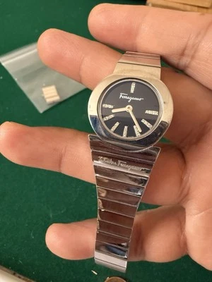 Reloj pulsera Ferragamo para mujer F70SBQ9999I S099 Gancino esfera negra diamante acero Foto 1 de 4