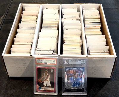 Gran lote de tarjetas de baloncesto de la NBA (2500+) - RC, estrellas, 2 losas Foto 1 de 4