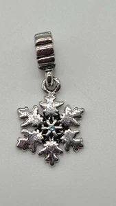 Silver Snowflake Pugster Charm Bead Add On To European Bracelets - Picture 1 of 6