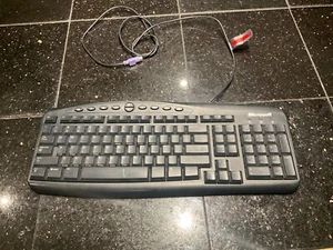 Microsoft Wired Keyboard 500, RT2300 X10-95844Barely Used - Picture 1 of 11