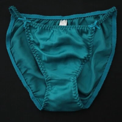 NUEVO Delicado De Colección JC Penney Poliéster Satinado Tanga Bikini Panty MEDIANO Foto 1 de 4