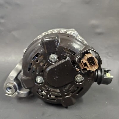 2012 2013 Ford Mustang V8 5.0Litros 150Amps Alternador VIN U Fabricante de Equipamento Original Reman por Rvv - Imagem 1 de 4