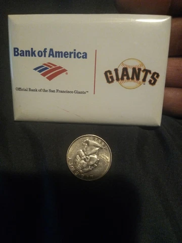 San Francisco giants bank of america official bank of the Giants magnets lot 2 Cover