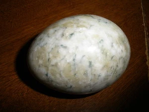Easter marble egg made in Italy - Picture 1 of 2