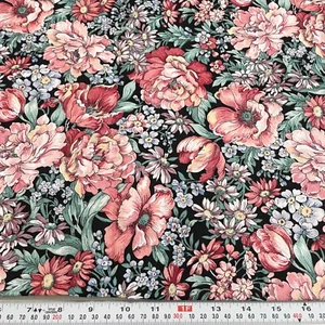 Vintage Joan Kessler Concord Fabrics Florals on Black Cotton FAT QUARTER 18x22 - Picture 1 of 2