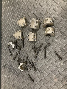 1992-1995 Yamaha XJ600 XJ600S Seca II 600 cyan caps retainers cyl head bolts - Picture 1 of 11