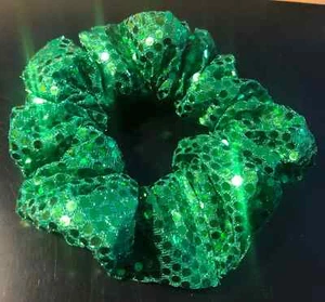 Green Sequins / Confetti Dots on Green Mesh Handmade Hair Scrunchie Christmas - Picture 1 of 1