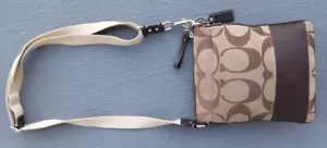 Coach 40758 Crossbody Swingpack braun Streifen Signatur C sehr guter Zustand + Borte/Paspel TOP - Bild 1 von 10