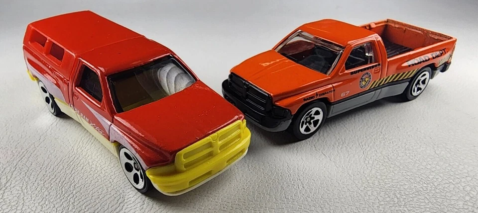 Hot Wheels Vtg. 1995 * Dodge Ram Truck * Lot of 2 Mattel 1:64 Scale and 1998 - Image 1 of 4