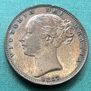 1857 Queen Victoria Farthing - Picture 1 of 2