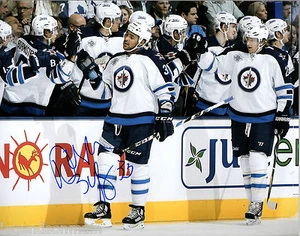 Dustin Byfuglien Winnipeg Jets Signed 11x14 Photo LOM COA (PH5319) - Picture 1 of 2