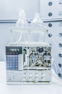Bomba ESA 584 Shimadzu HPLC Prominence UFLC LC-20AD 70-6970 con DG4 - Imagen 1 de 6