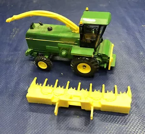 Cosechadora de forraje ERTL John Deere 6850 cosechadora de ensilado 1/32 fundido a presión - Imagen 1 de 8
