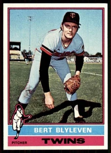1976 Topps #235 Bert Blyleven Minnesota Twins - Picture 1 of 2