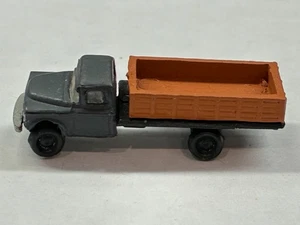 Bachmann Flatbed Delivery Truck with Stake Sides N-Scale Fast Shipping - Picture 1 of 6