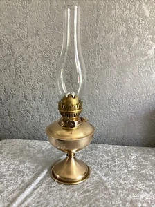 VINTAGE BRASS OIL LAMP - 46 CM - PLEASE SEE AD - Picture 1 of 9